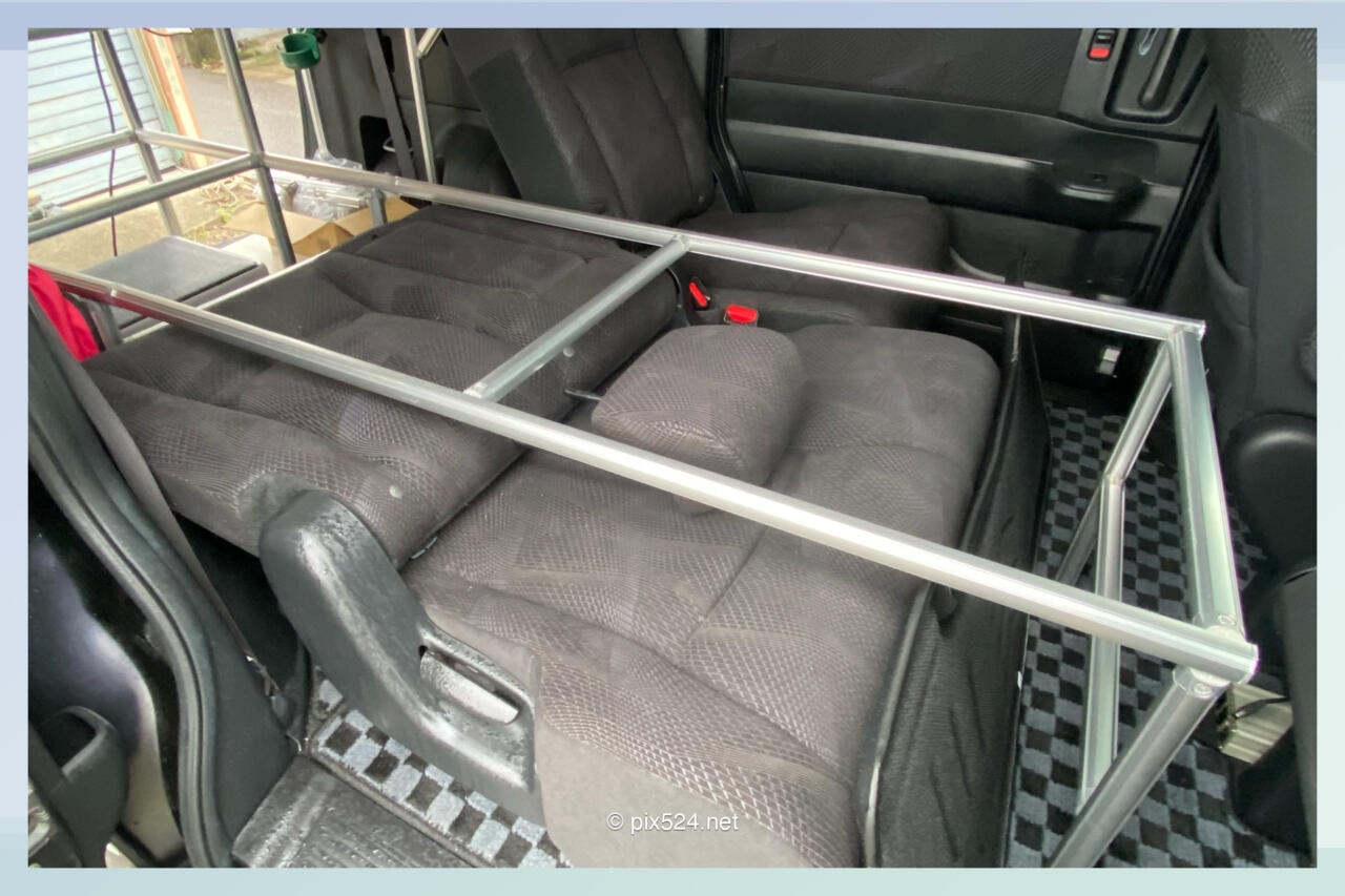 RK5車中泊仕様にカスタマイズ-フレーム編:車内の棚造りで生活空間構築