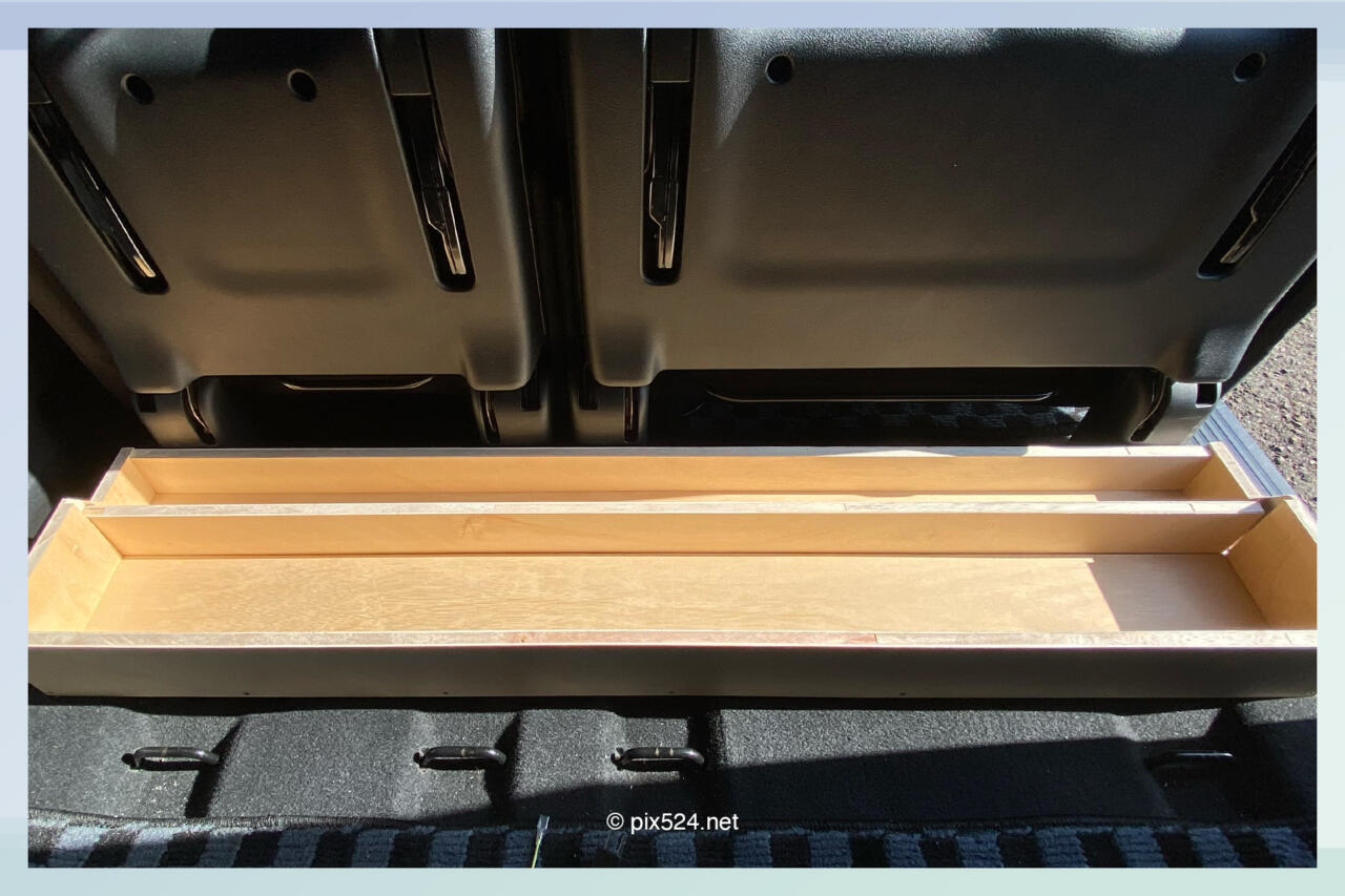 RK5車中泊仕様にカスタマイズ-フレーム編:車内の棚造りで生活空間構築
