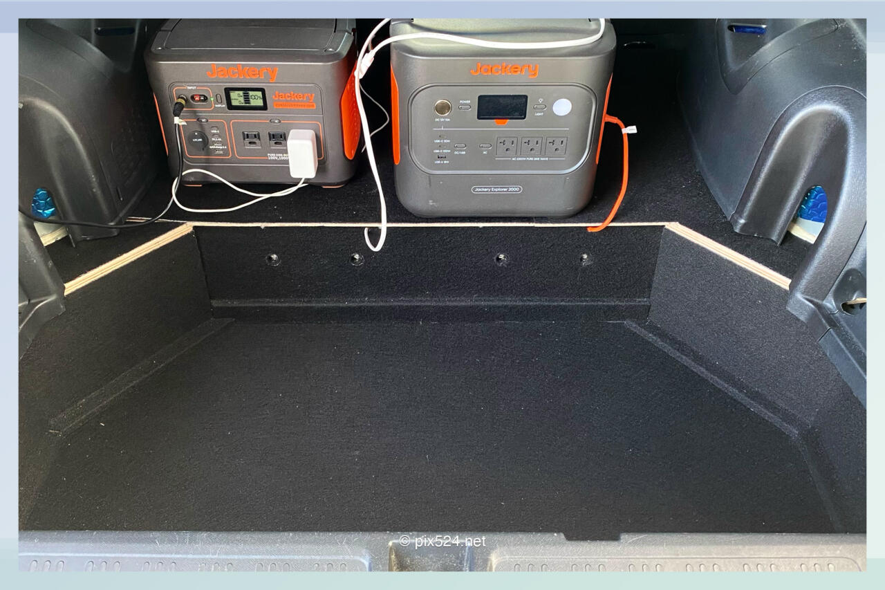 RK5車中泊仕様にカスタマイズ-フロア編：3列シートを撤去して構造変更！